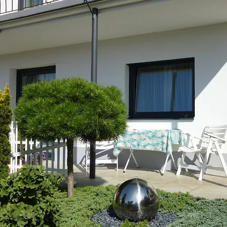 Kronig Apartment *